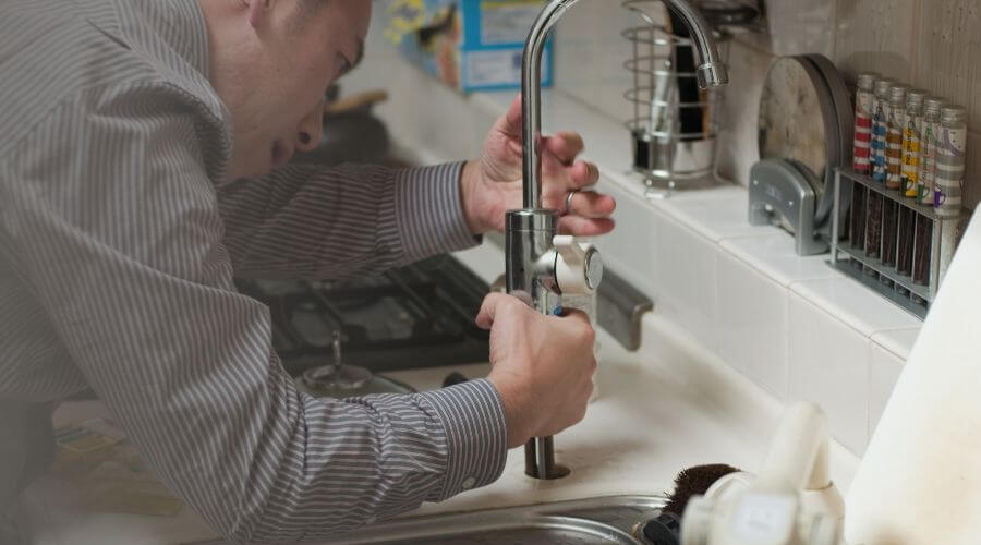 Professional bathroom faucet installation in Pinetta, FL